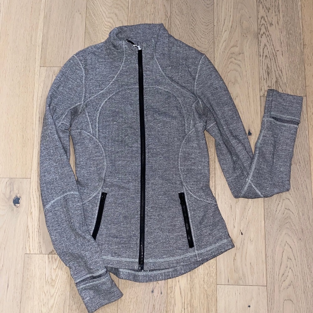 Lululemon athletica sweater, size US6